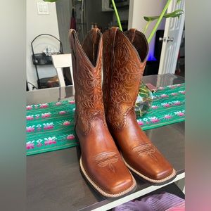 Ariat women’s boots 100% leather